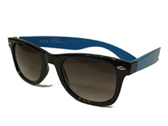 Wayfarer -lasit sinisillÃ¤ sangoilla - Design nr. 567
